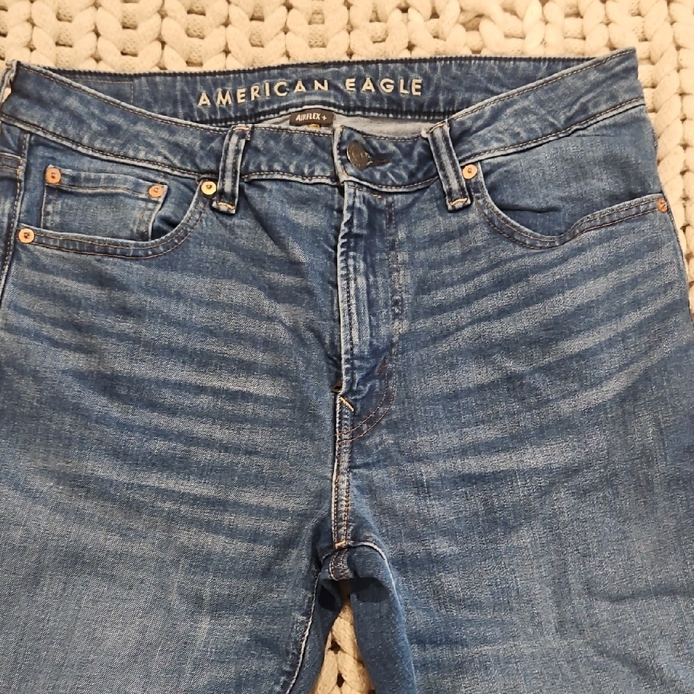 American Eagle Relaxed Straight Blue Jeans